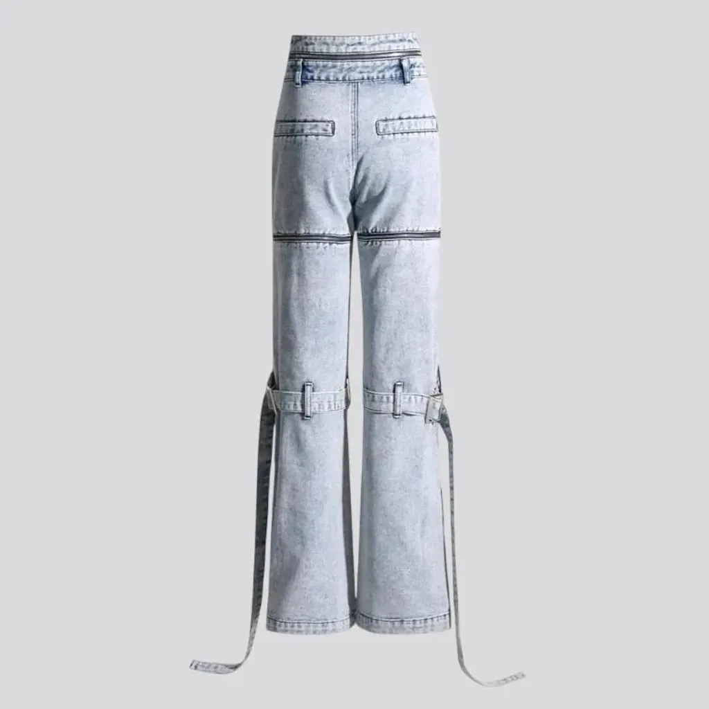 Fashionable bootcut fit jeans for women