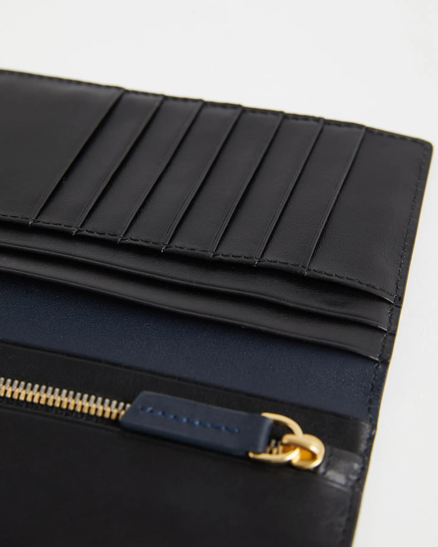 Fleming Slim Vertical Wallet