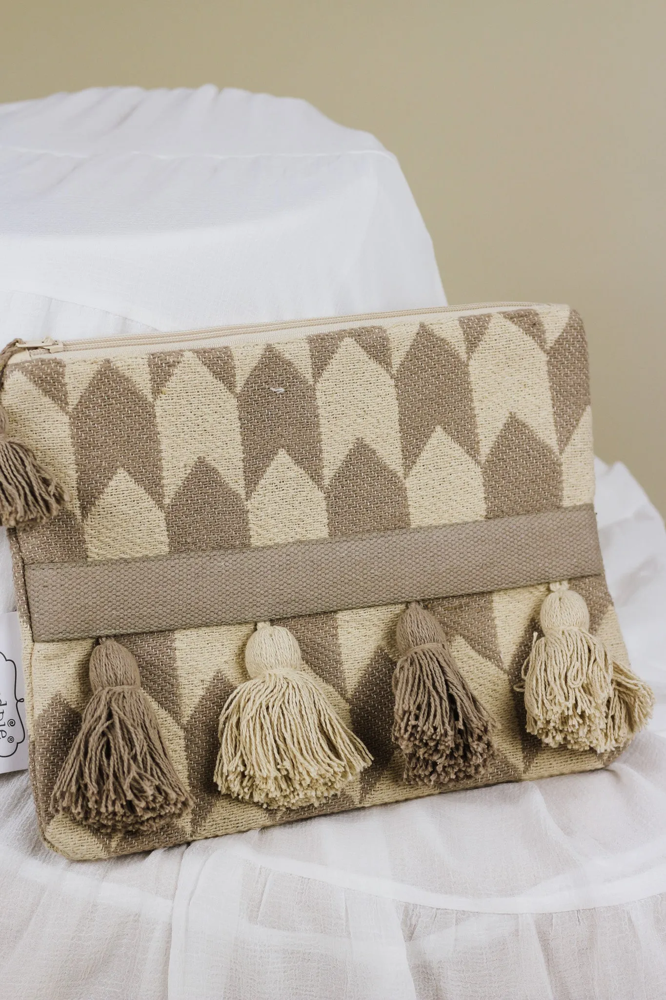 Handloom Tassel Case- Cream