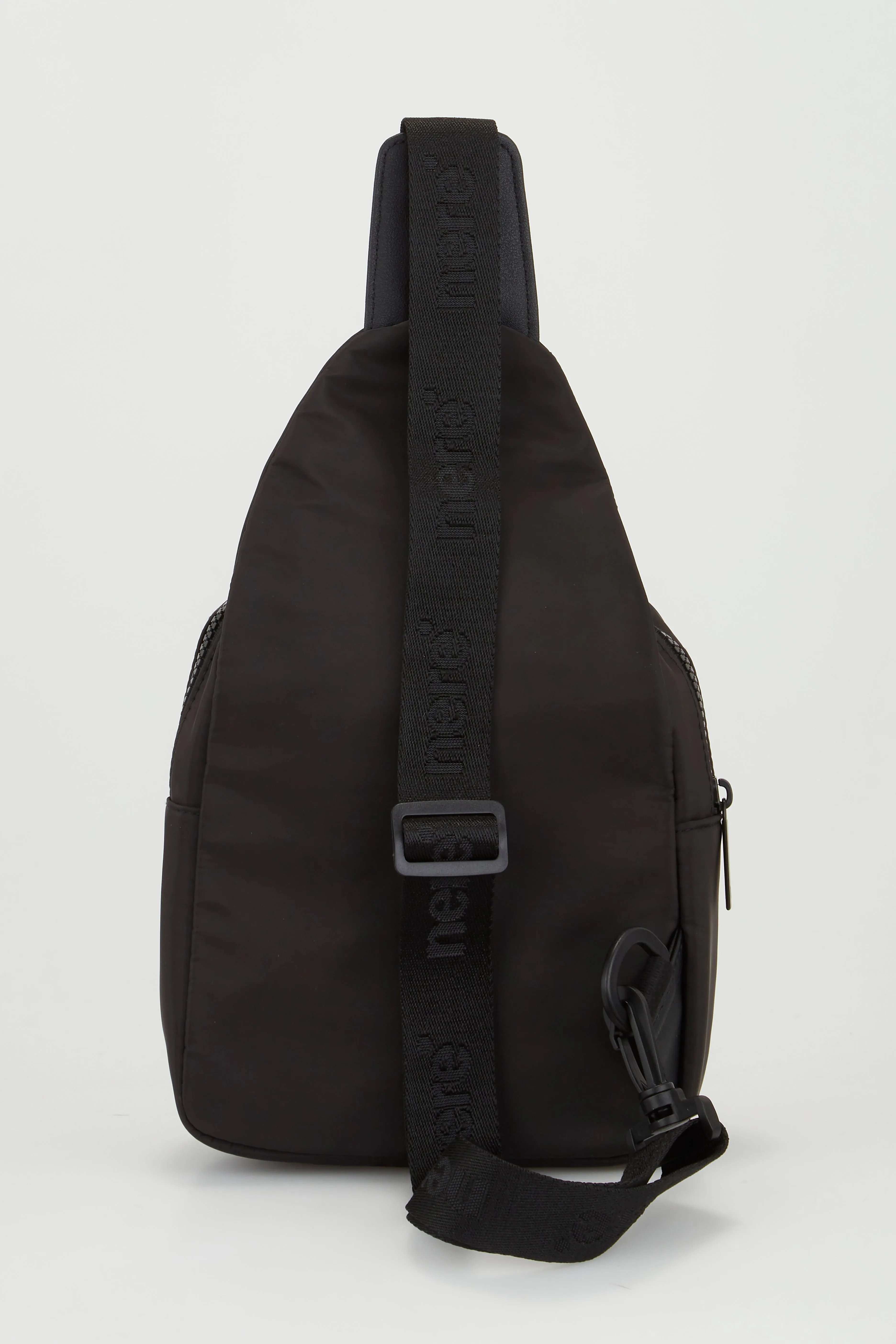 Seeker Sling Bag