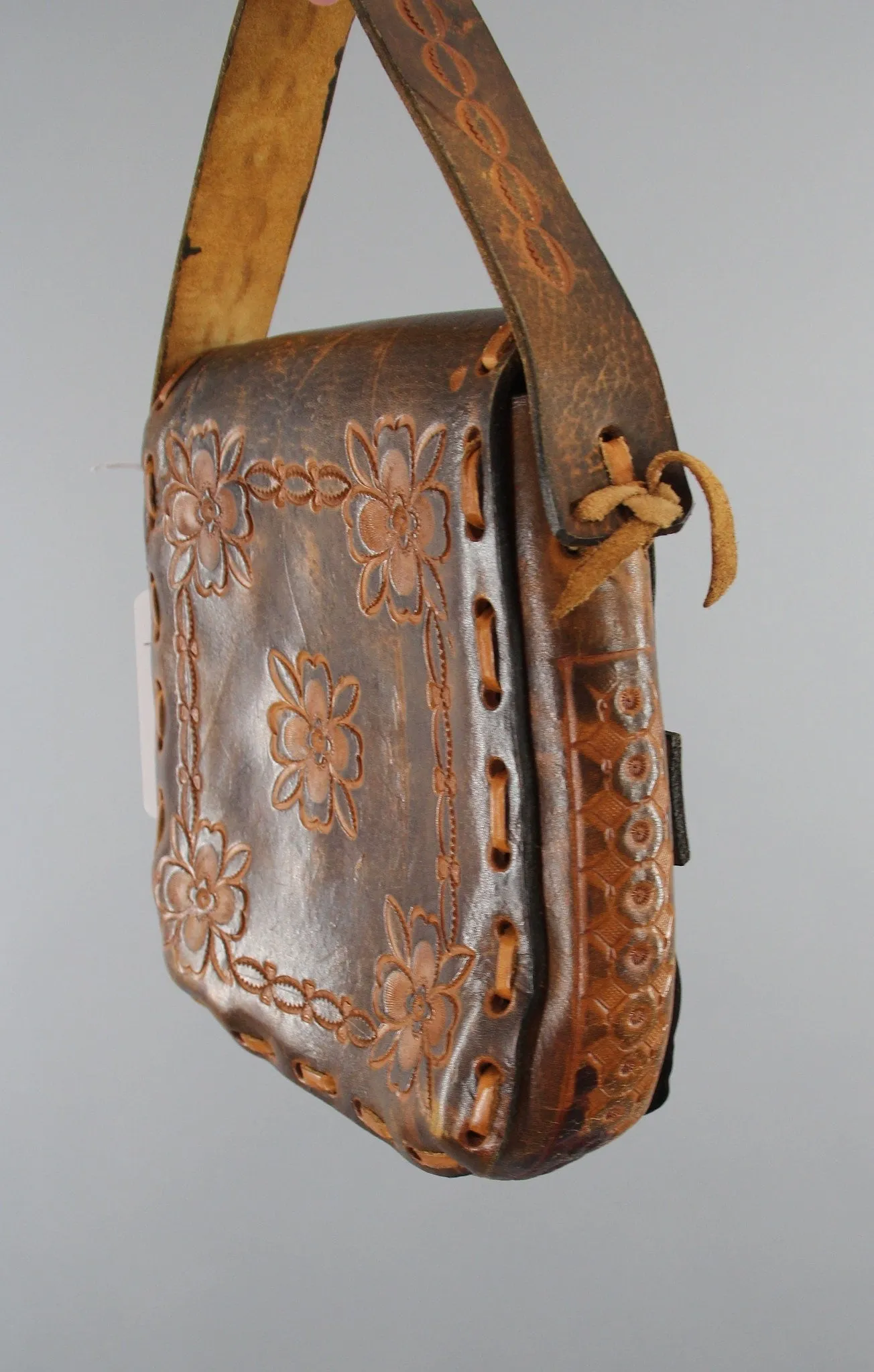 Vintage 1960s Tooled Leather Handbag Purse / Hippie Bohemian Boho